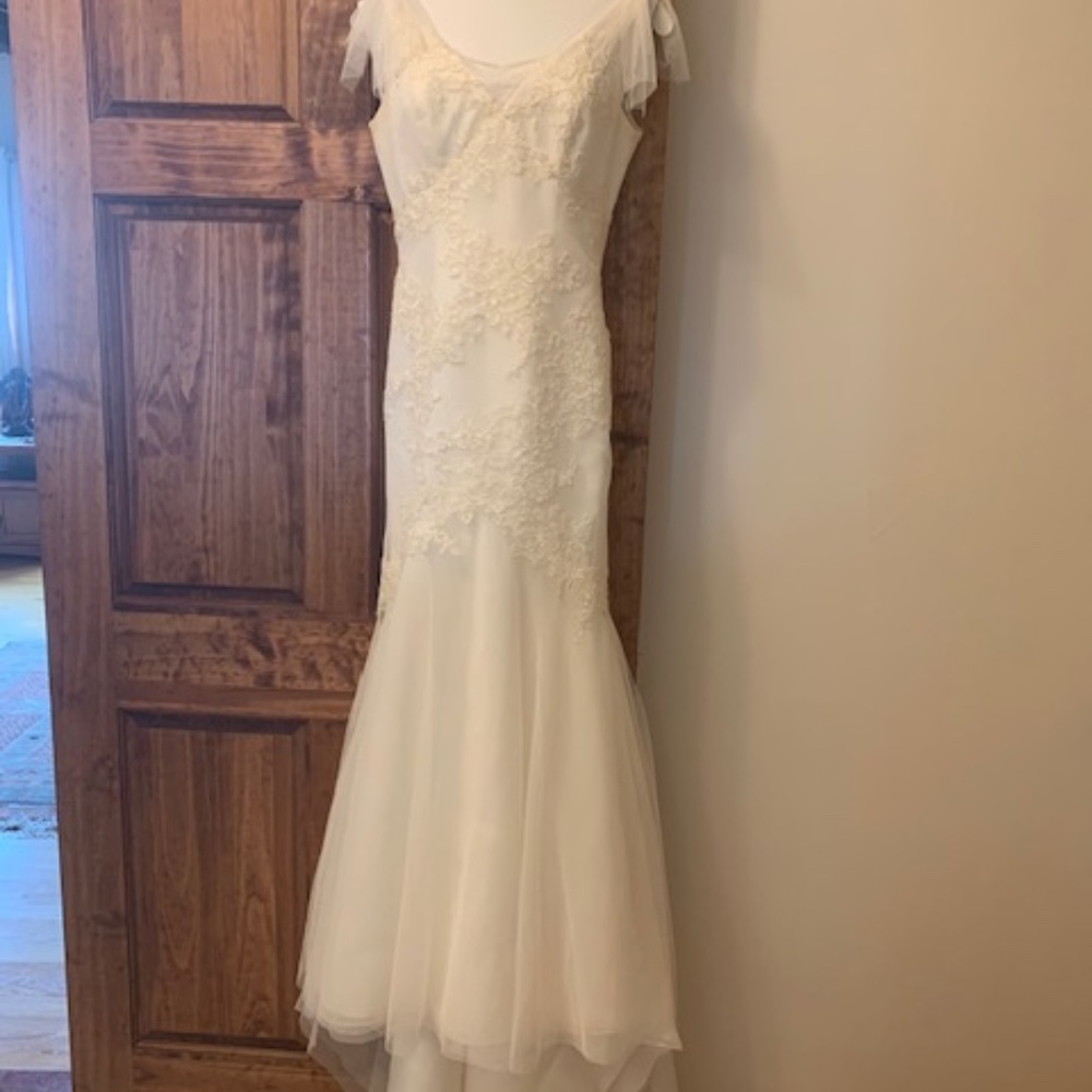 Vera Wang Wedding dress - Picture 13 of 16